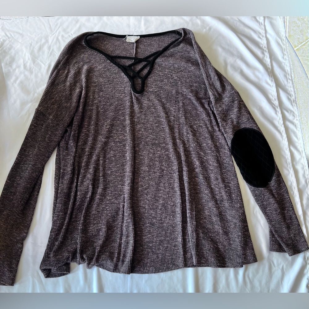 1.4.3.  Story by Lineup Sweater Top